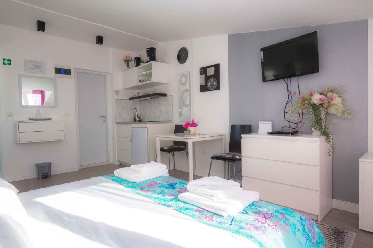 Apartments In Rogoznica 36019 المظهر الخارجي الصورة