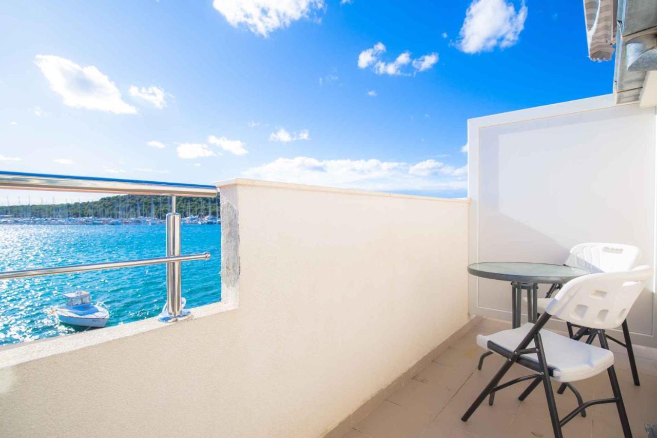 Apartments In Rogoznica 36019 المظهر الخارجي الصورة