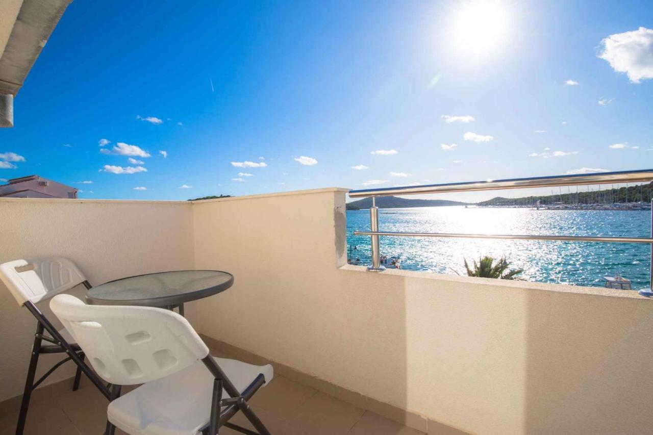 Apartments In Rogoznica 36019 المظهر الخارجي الصورة