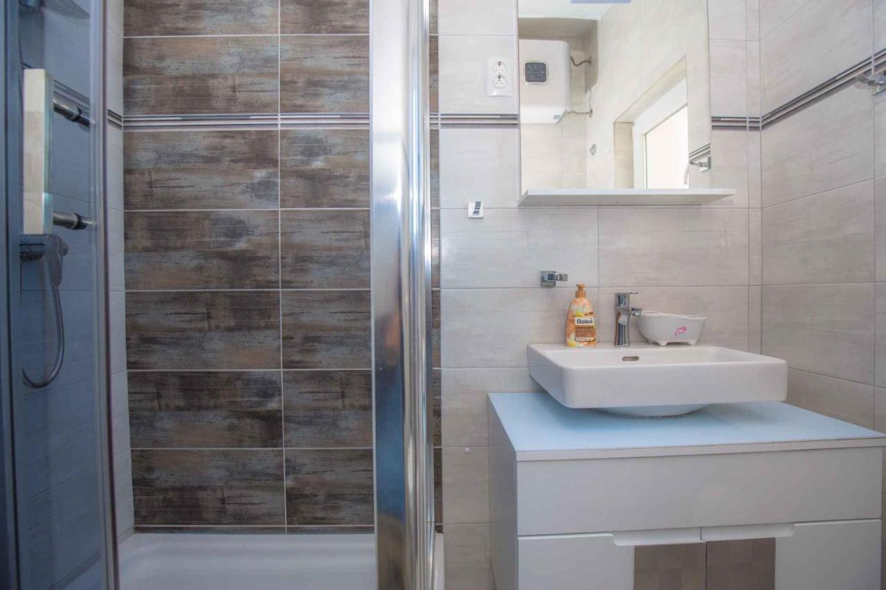 Apartments In Rogoznica 36019 المظهر الخارجي الصورة