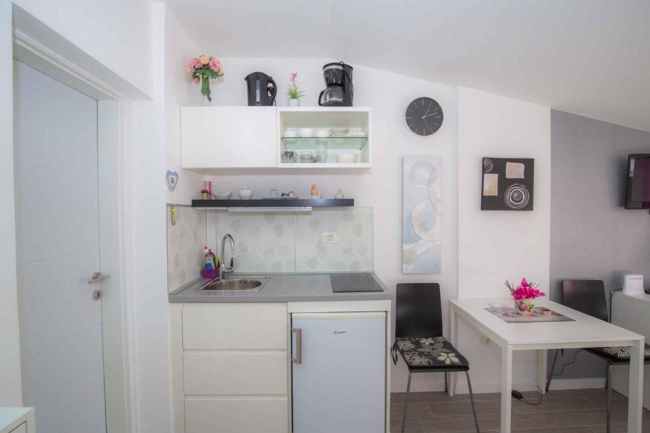 Apartments In Rogoznica 36019 المظهر الخارجي الصورة