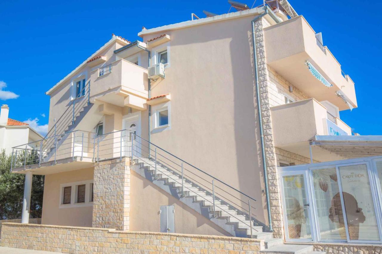Apartments In Rogoznica 36019 المظهر الخارجي الصورة